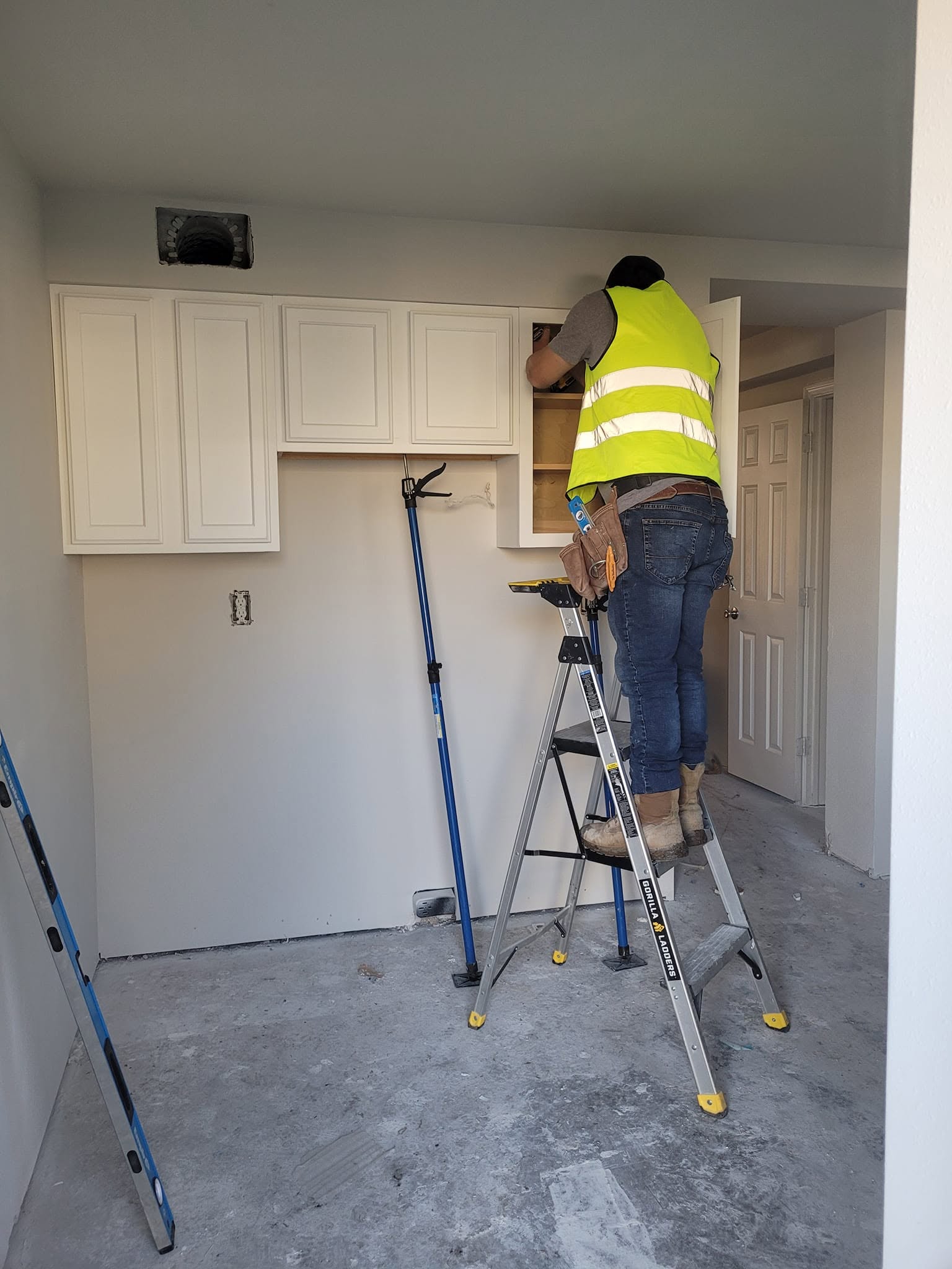 Palmetto Square Clearwater — kitchen finishes