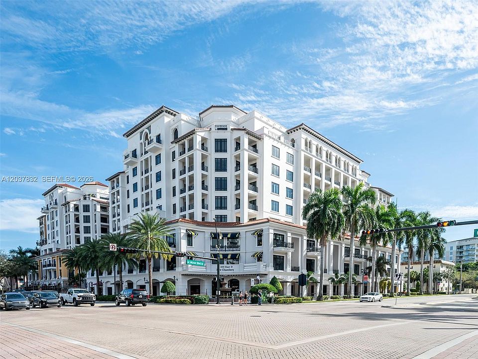 Palmetto Square Clearwater — exterior view